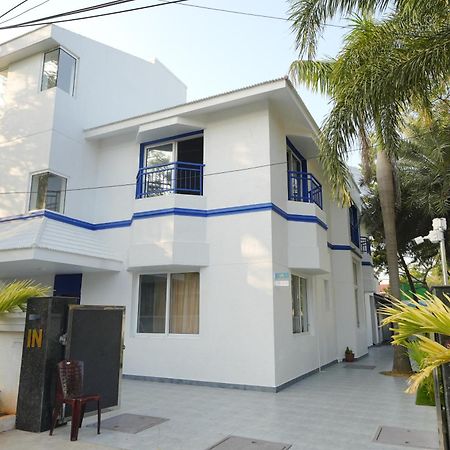 Bay Breeze Suites Chennai Bagian luar foto