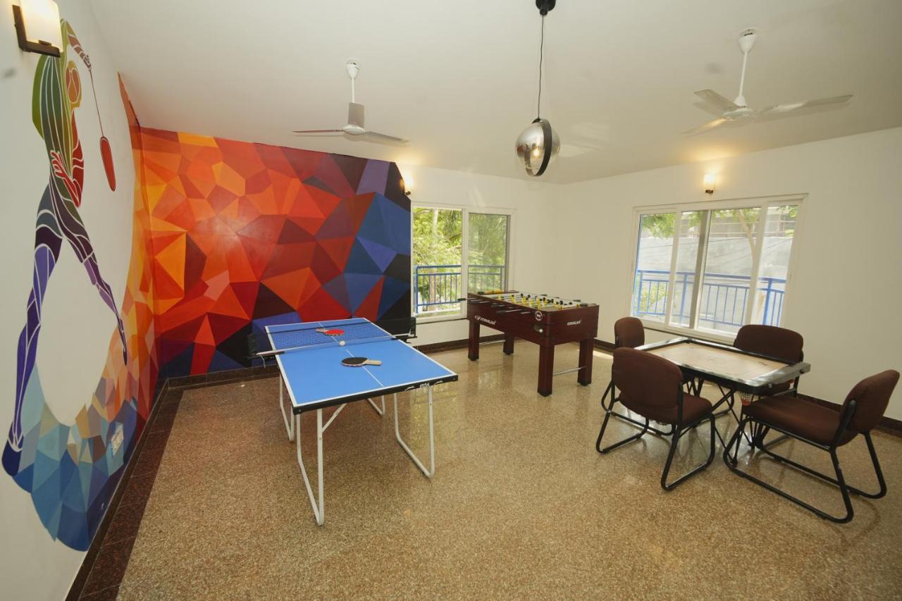 Bay Breeze Suites Chennai Bagian luar foto