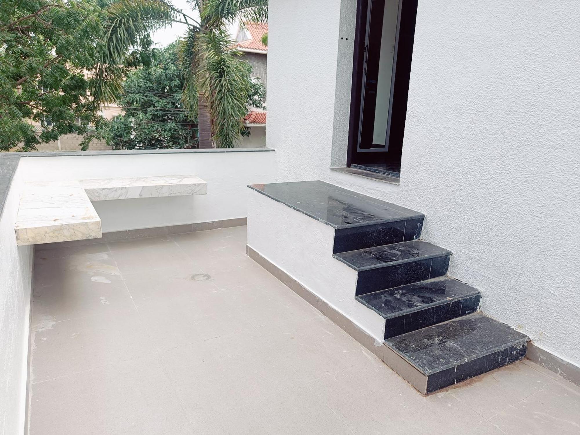 Bay Breeze Suites Chennai Bagian luar foto
