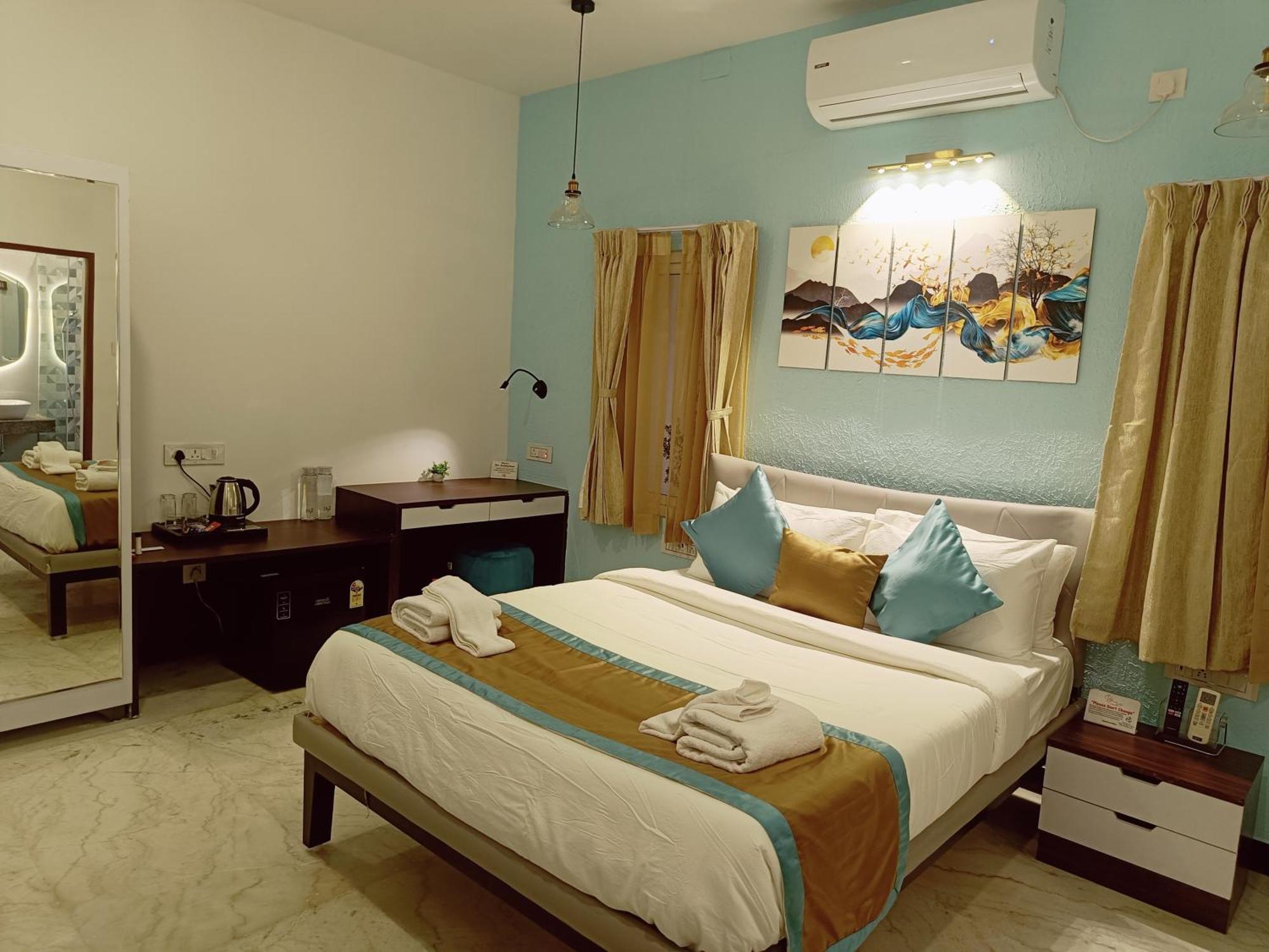 Bay Breeze Suites Chennai Bagian luar foto