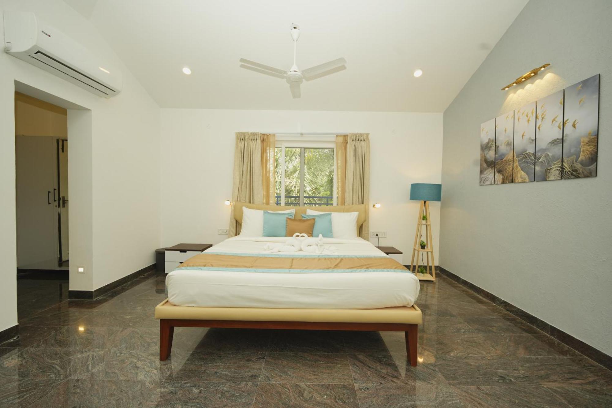 Bay Breeze Suites Chennai Bagian luar foto