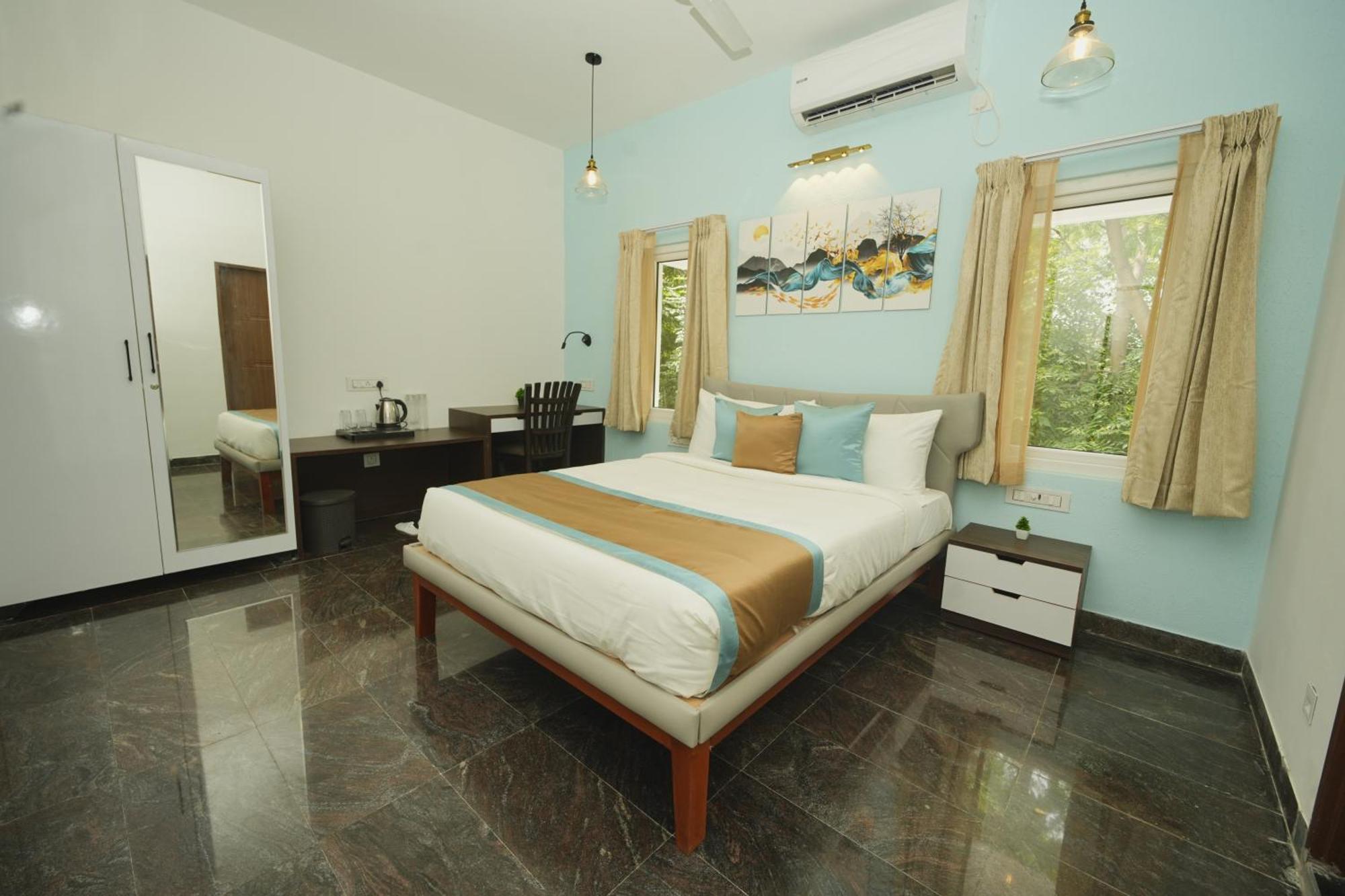 Bay Breeze Suites Chennai Bagian luar foto